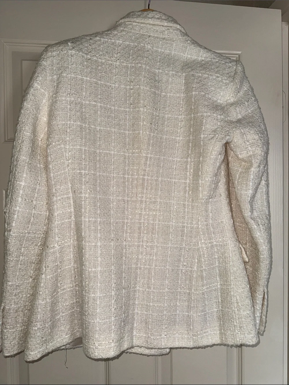 Zara Cream Bouclé Double-Breasted Blazer with Gold Buttons - Picture 5 of 5